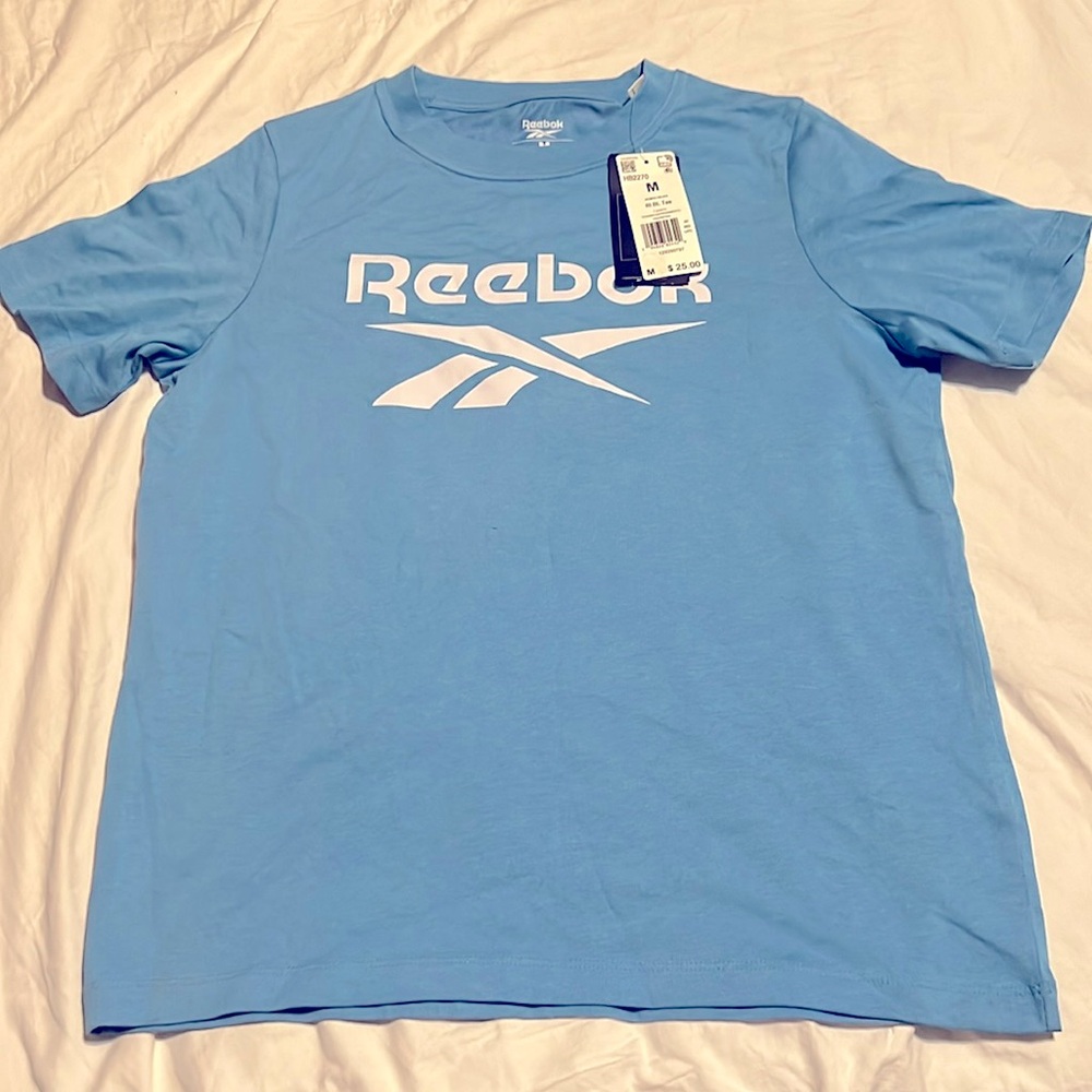 Women’s Reebok shirt